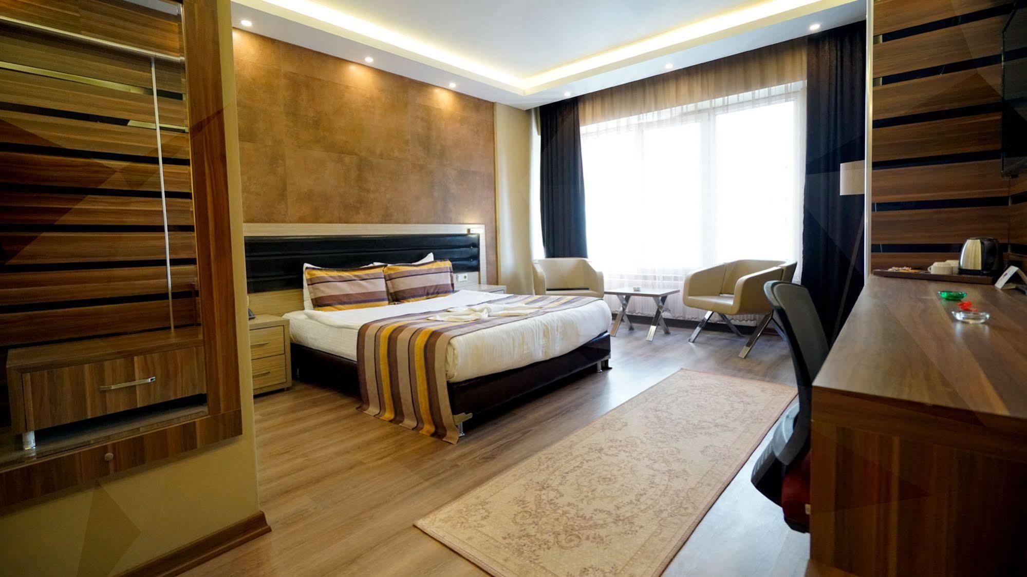Es Albatros Hotel Eskisehir Exterior photo